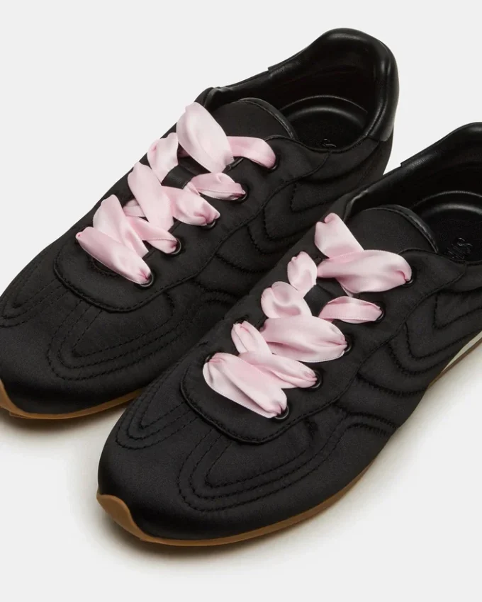 Abbi svart satin Abbi svart satin