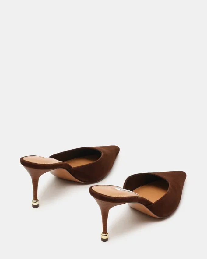 Adeline i brunt mocka Adeline i brunt mocka