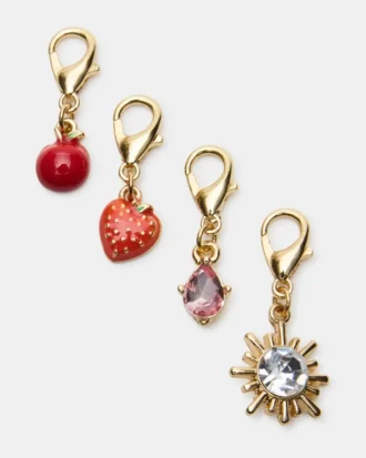 Ankelkedjeset med körsbärsberlocker