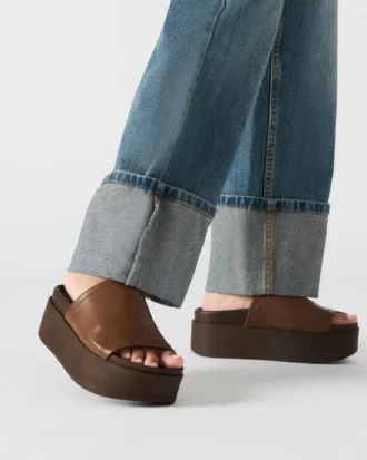 arwen multi raffia 6 330x413 - Arwen brunt l&auml;der