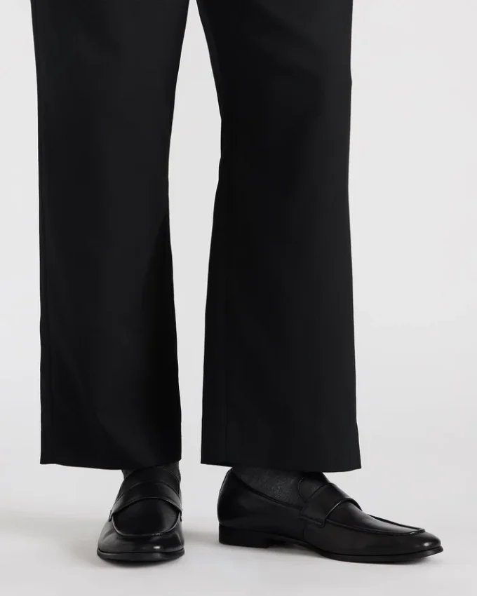 Biscuit Svart läder Biscuit Svart läder