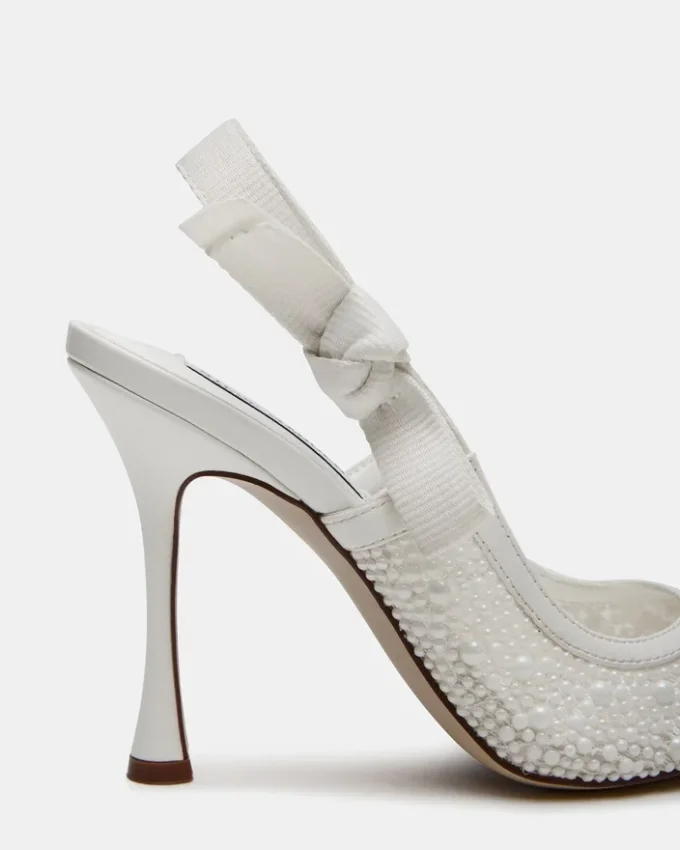 Bri Vit spets med pärlor