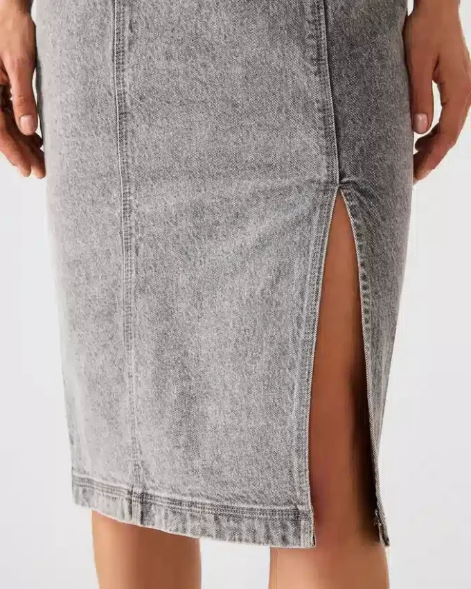 Dekorerad Giselle-jeansklänning Fog Dekorerad Giselle-jeansklänning Fog