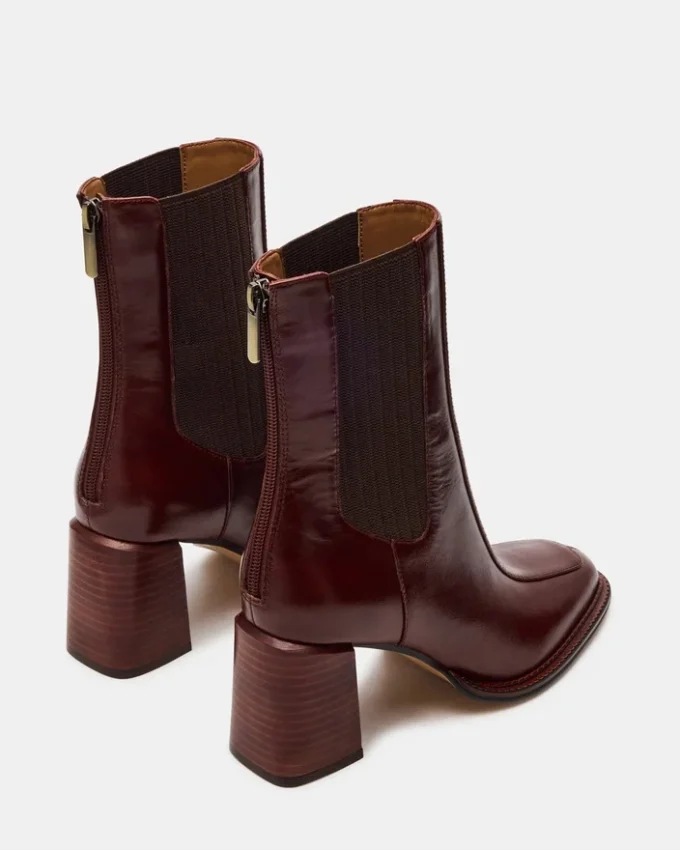 Downtown brunt läder