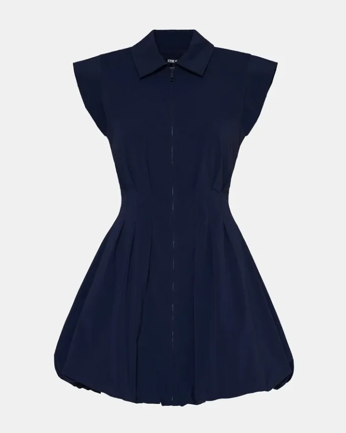 Dyanne-klänning i marinblått Dyanne-klänning i marinblått