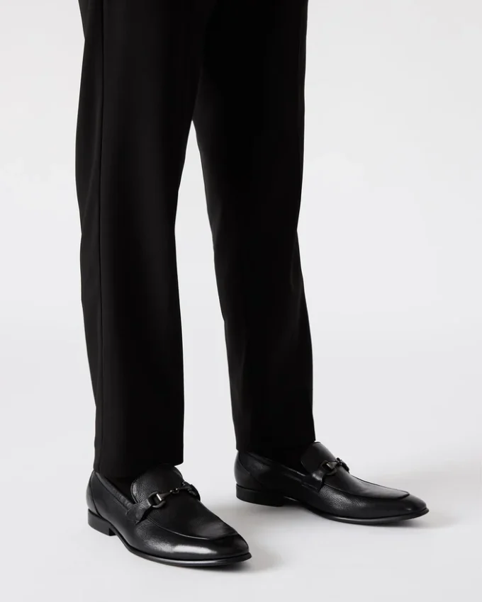 Jayshan svart läder