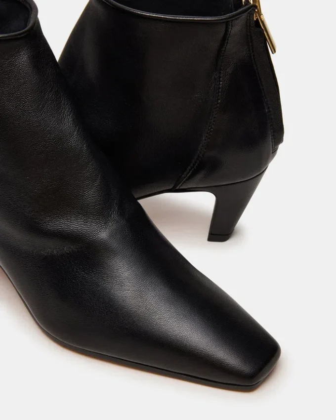 Juno svart läder Juno svart läder