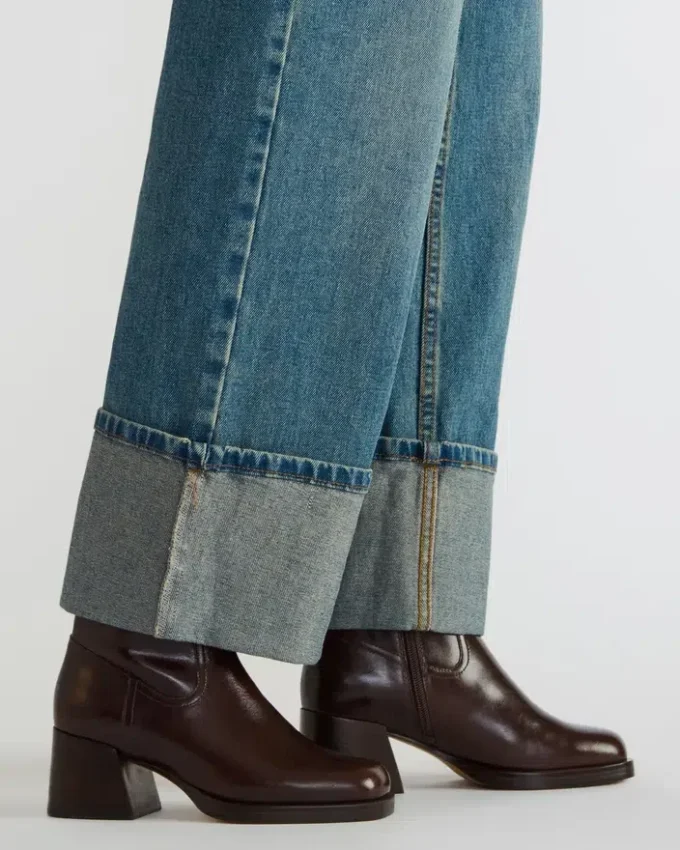 Latches brunt läder