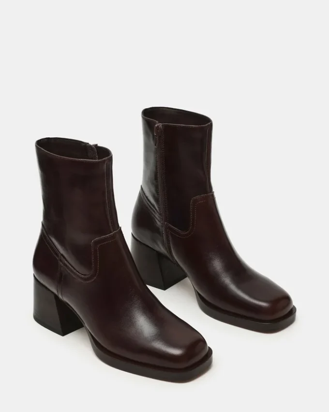 Latches brunt läder