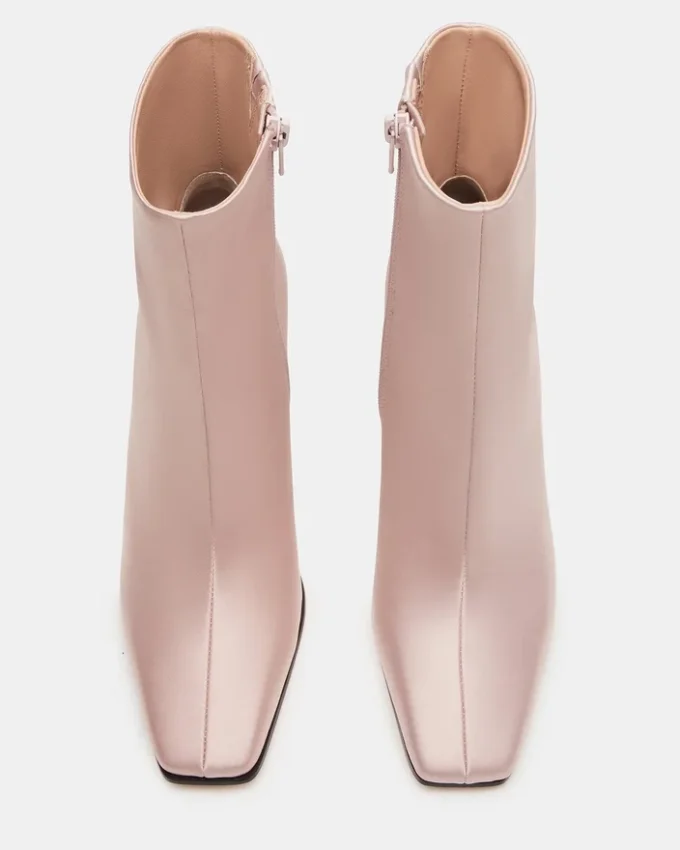 Lizabelle Mauve Lizabelle Mauve