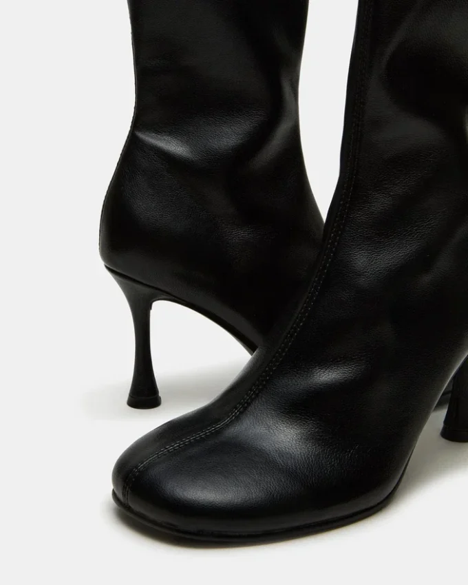 Lorenza Svart Lorenza Svart