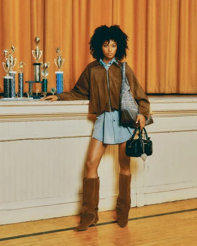 Merit-väska i svart läder