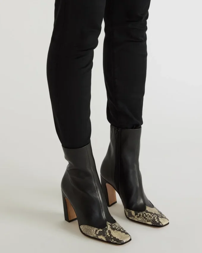 Lyle svart läder med orm