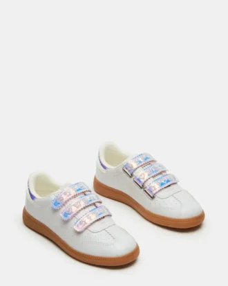 Momentum för barn i benvitt tyg