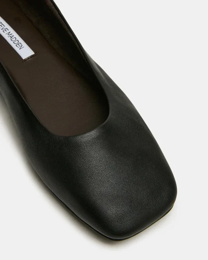 Nurture svart läder