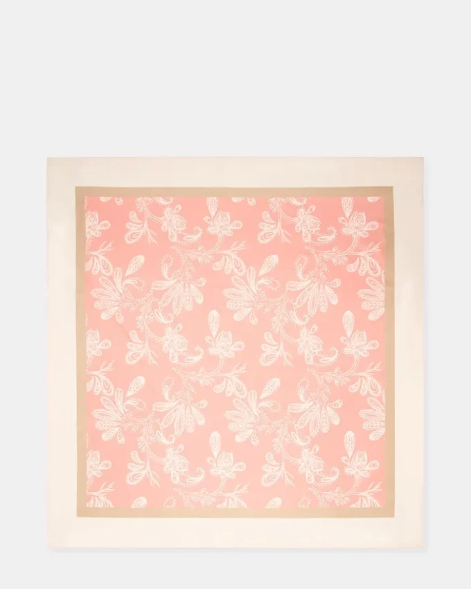 Paisley-satin-scarf i terrakotta Paisley-satin-scarf i terrakotta