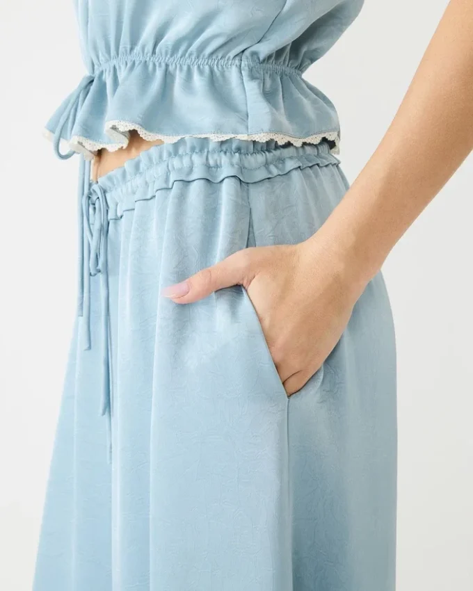 Roan-byxor i dammigt blått Roan-byxor i dammigt blått