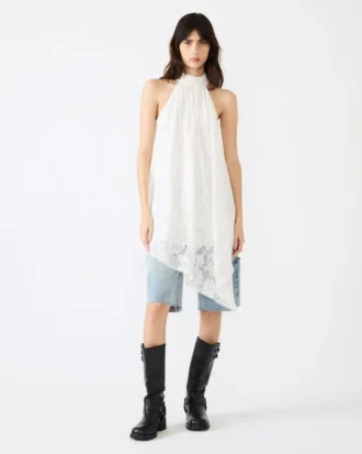 Sander-klänning i krämfärg