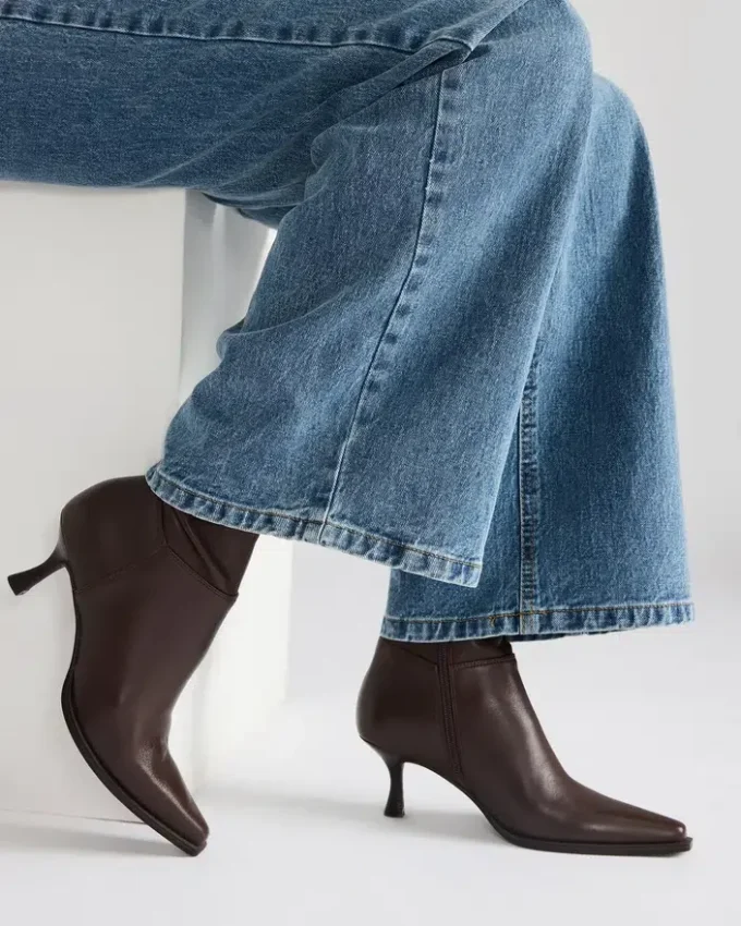 Stasia Brown Stasia Brown