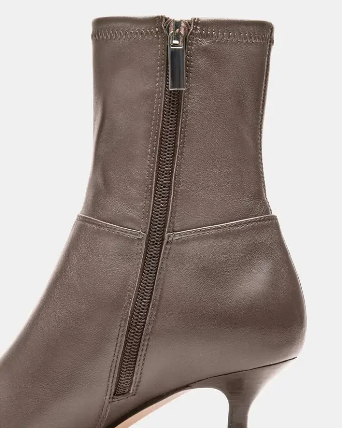 Stasia Brown Stasia Brown