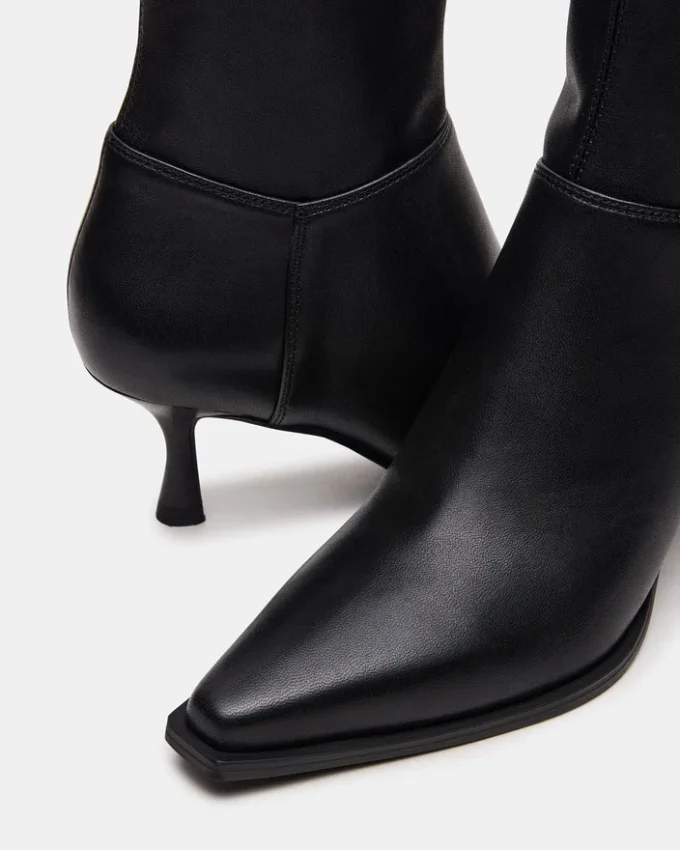 Stasia Svart Stasia Svart